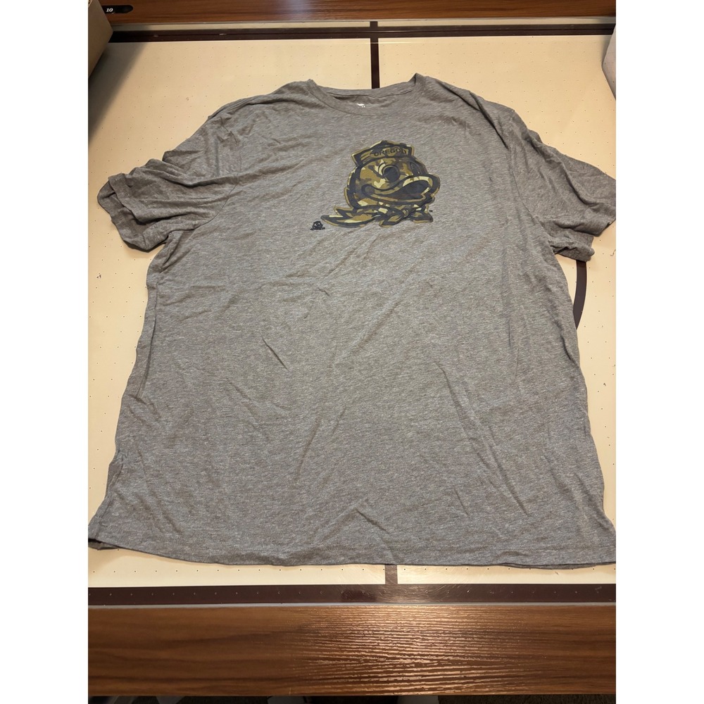 1246 Fanatics Oregon Ducks Mens 3XL T-Shirt Heather Gray Camo Duck Graphic Tee